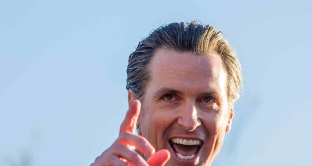 Gavin Newsom to Focus on Jan. 6 ‘Insurrection’ in Inauguration; March to California State Capitol